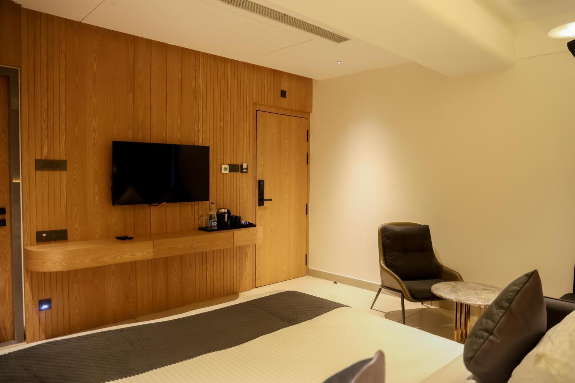 Raga - A Boutique Hotel Belgaum Extérieur photo