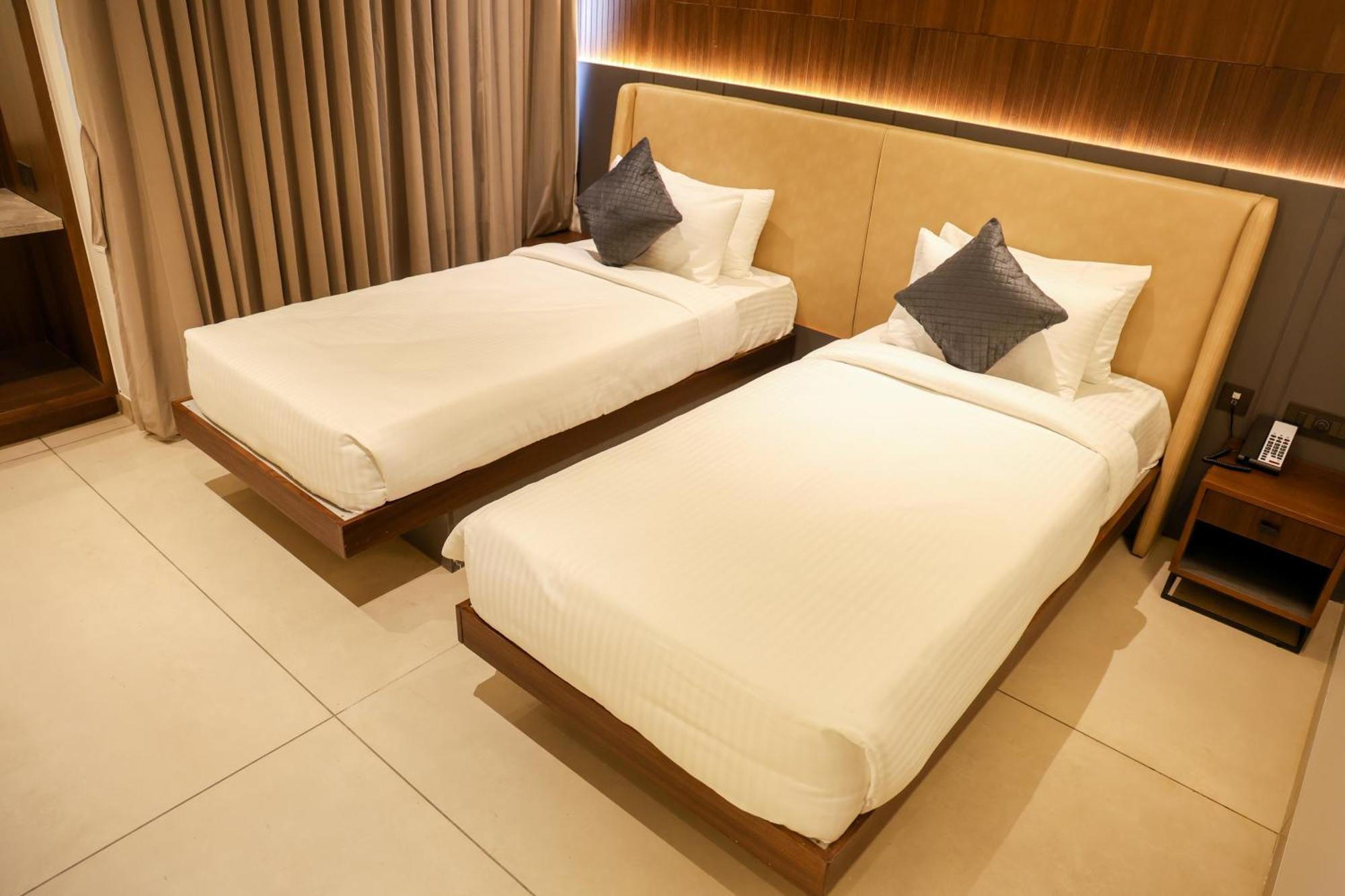 Raga - A Boutique Hotel Belgaum Extérieur photo