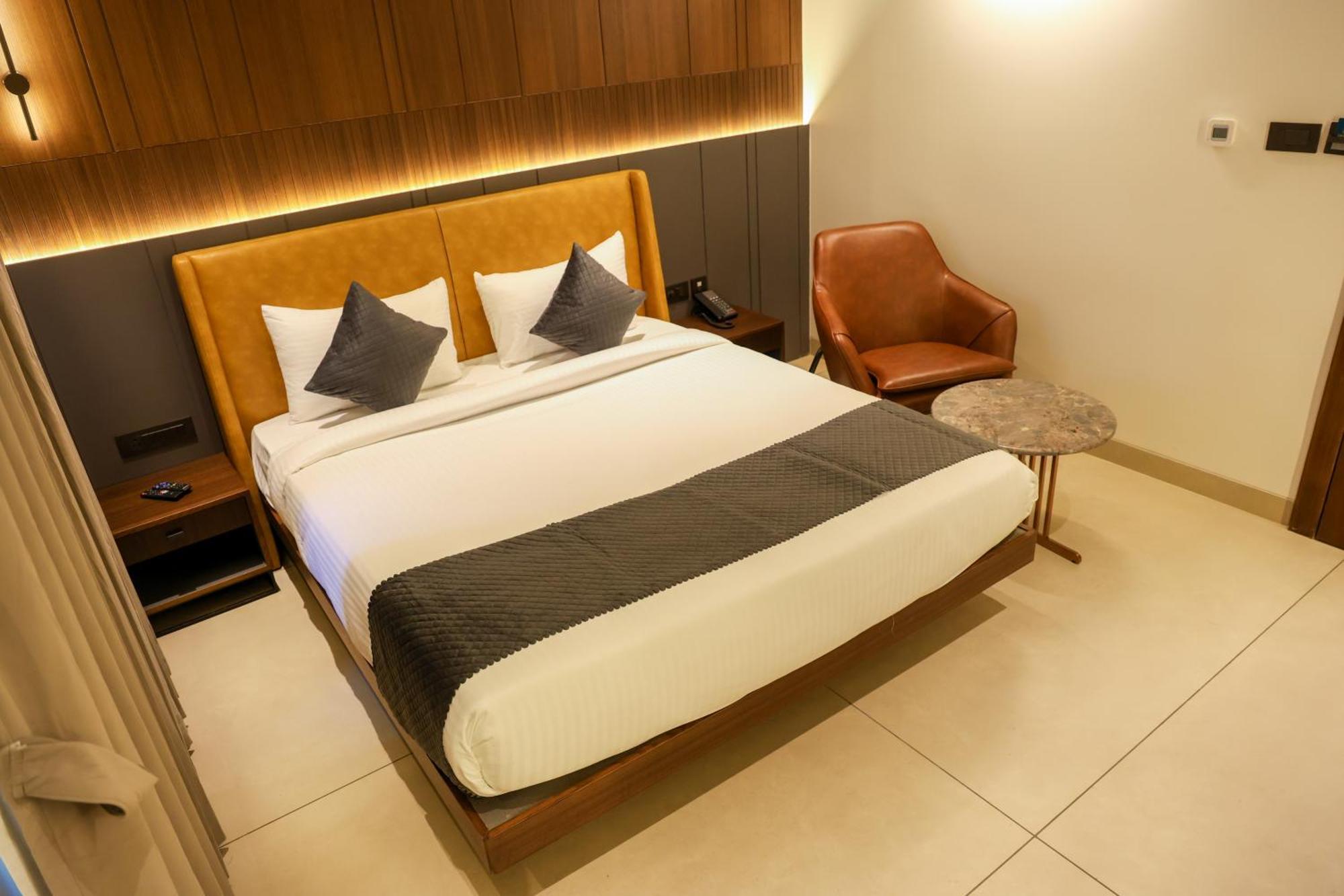 Raga - A Boutique Hotel Belgaum Extérieur photo