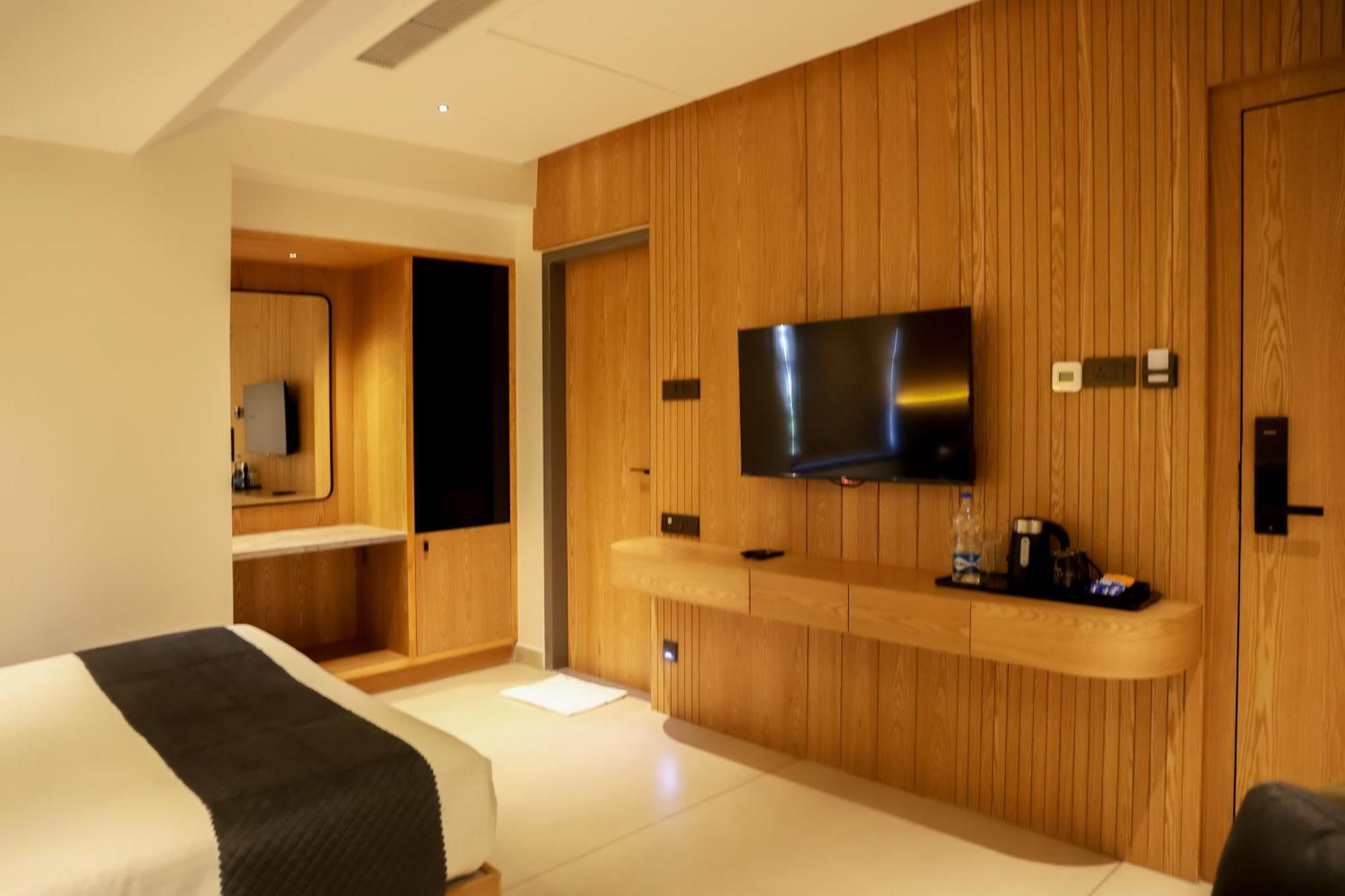 Raga - A Boutique Hotel Belgaum Extérieur photo