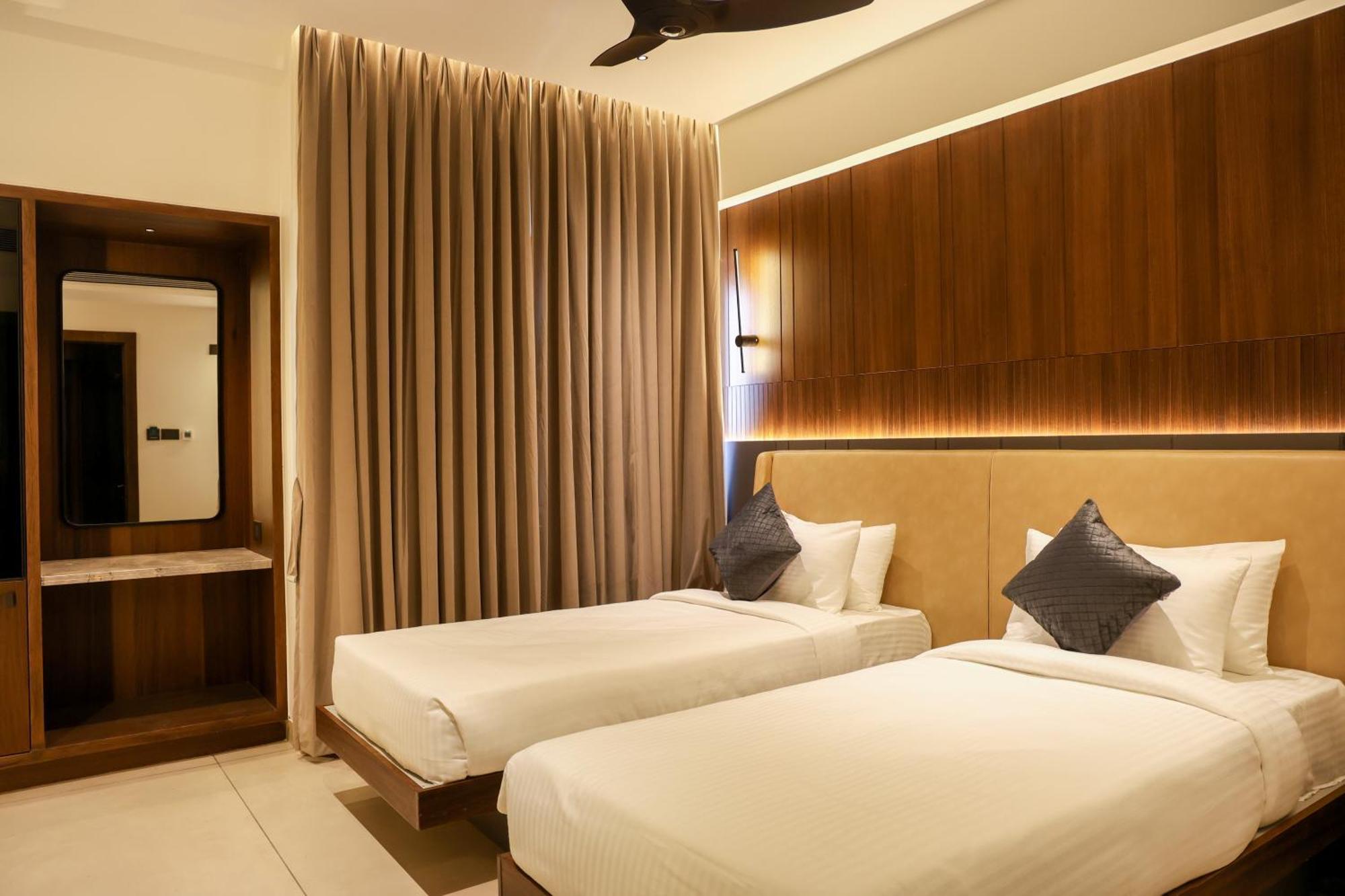 Raga - A Boutique Hotel Belgaum Extérieur photo